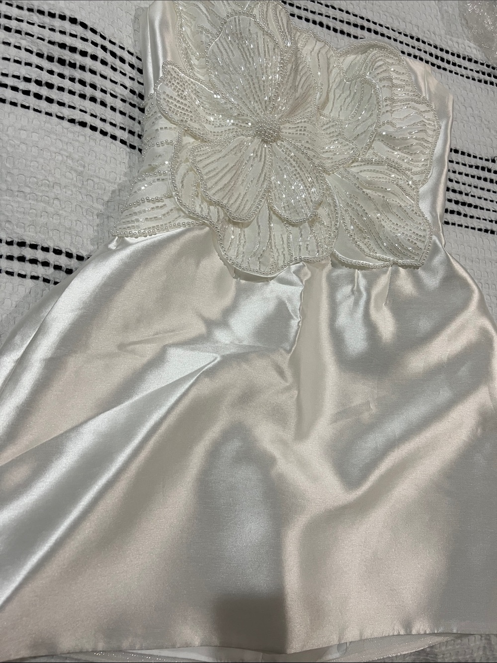 By Watters Brie Strapless White Mini Embellished Dress with Pearl Floral Appliqu - Picture 7 of 8